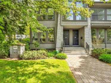1664 St.Georges Avenue, North Vancouver, BC, North Vancouver — Townhouse for sale