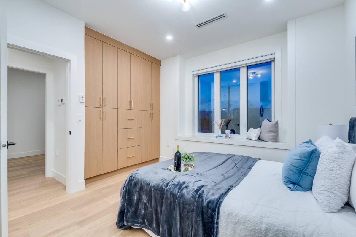 Bedroom 3 Photo of 1 2263 E 35th Avenue, Vancouver, BC