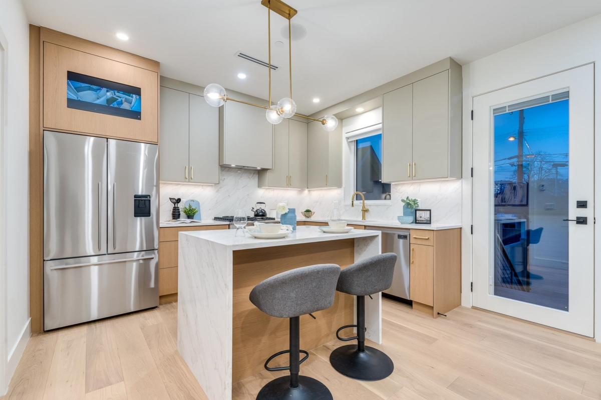 Pantry Photo of 1 2263 E 35th Avenue, Vancouver, BC