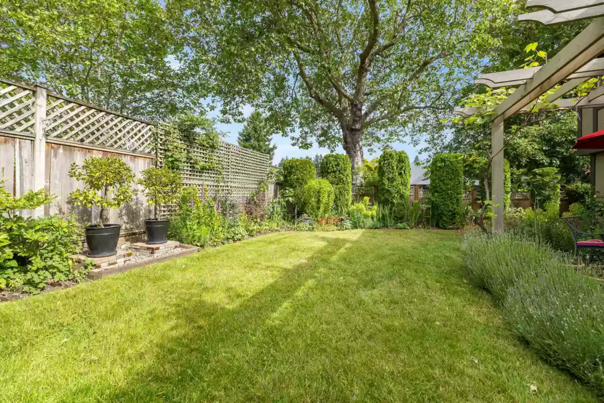 Hot Tub / Spa Photo of 643 Goldenrod Boulevard, Delta, BC