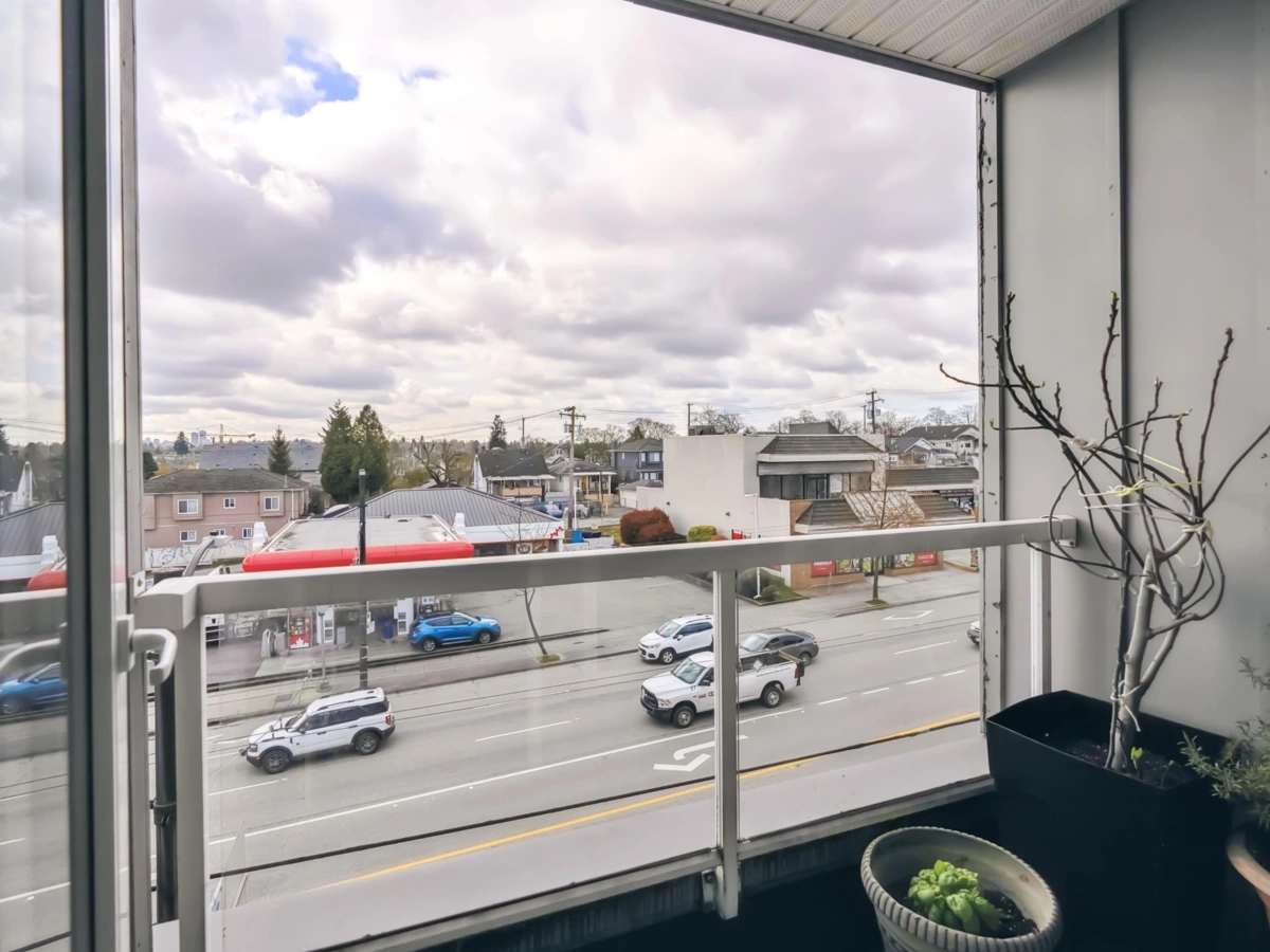 Bedroom 3 Photo of 416 2891 E Hastings Street, Vancouver, BC