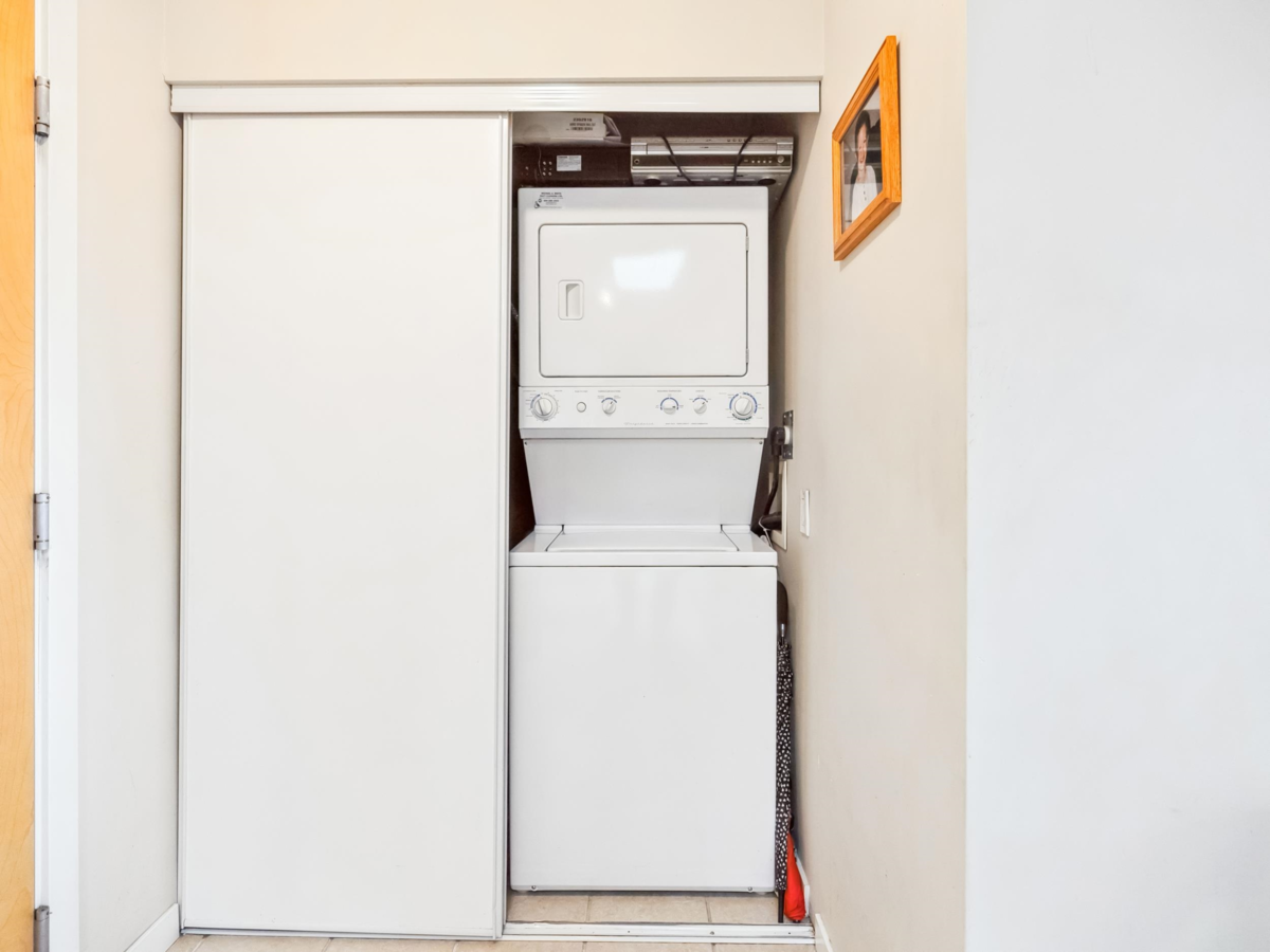 Guest Bathroom Photo of 416 2891 E Hastings Street, Vancouver, BC