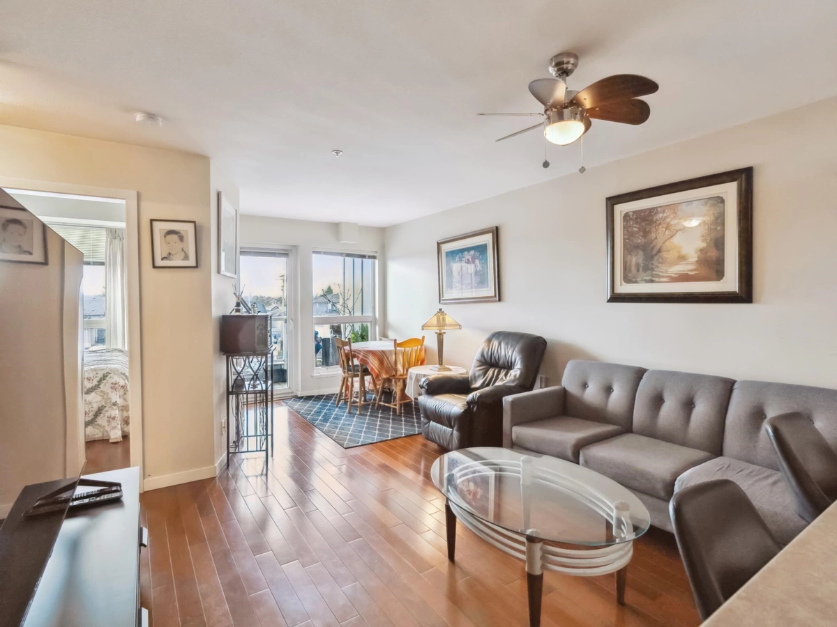 Kitchen Island Photo of 416 2891 E Hastings Street, Vancouver, BC