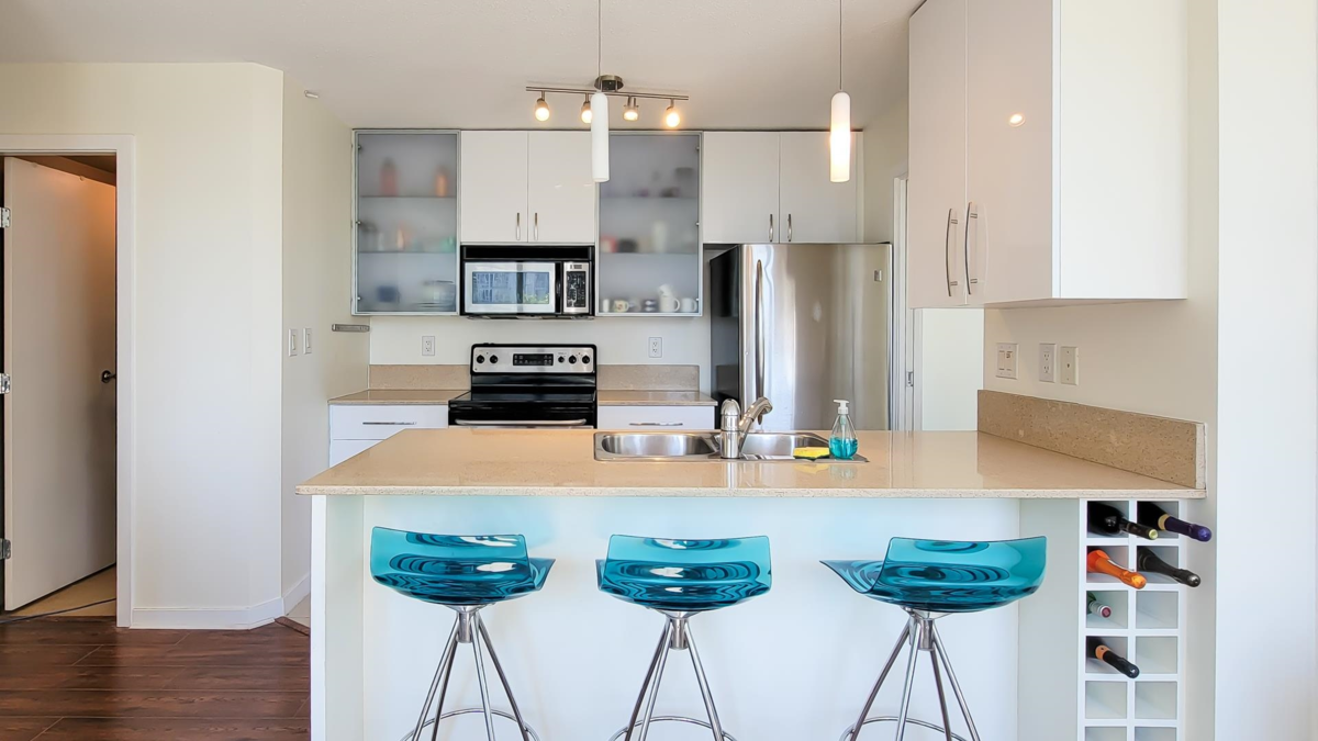 Breakfast Nook Photo of 802 909 Mainland Street, Vancouver, BC