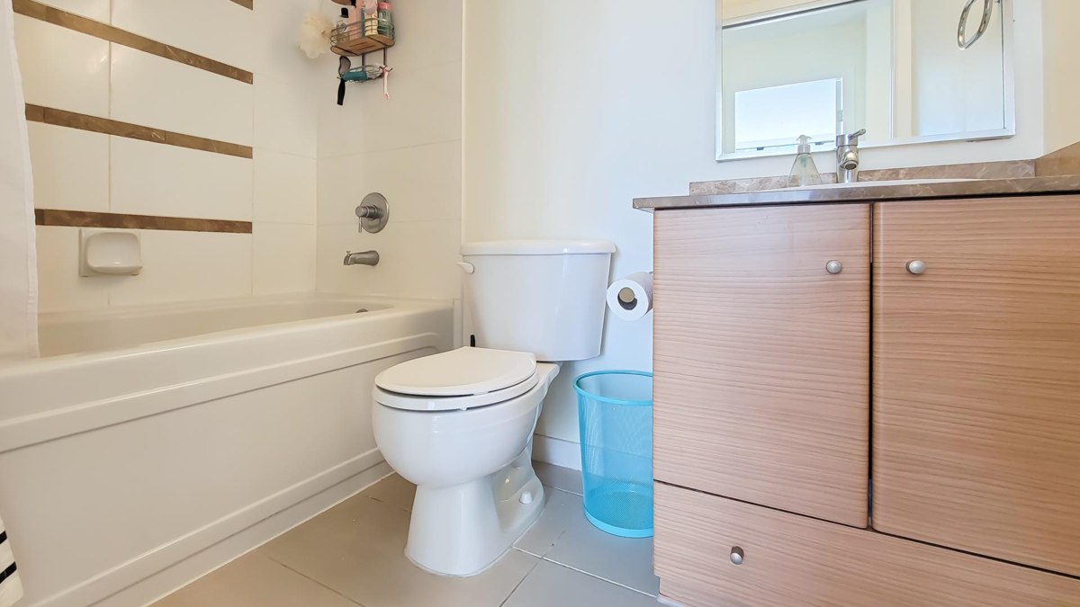 Loft / Bonus Room Photo of 802 909 Mainland Street, Vancouver, BC