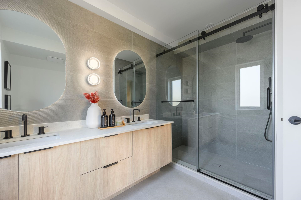 Basement Recreation Room Photo of 102 1132 Madore Avenue, Coquitlam, BC