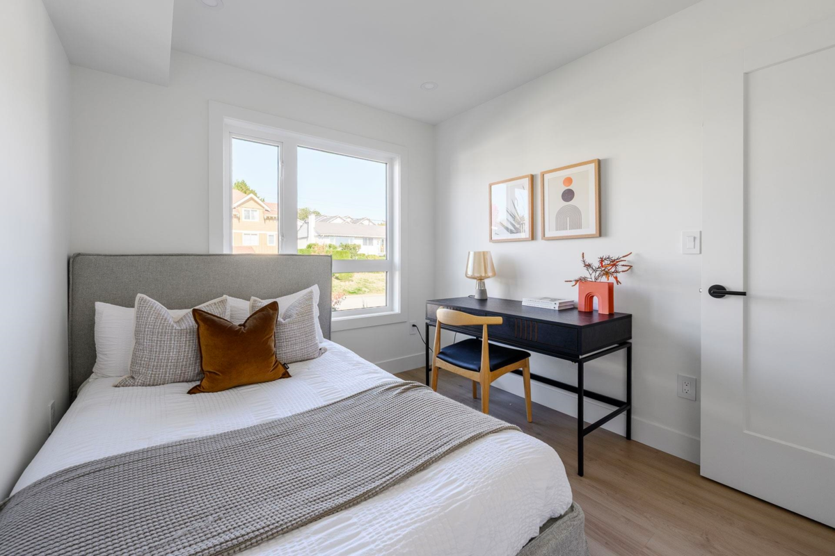Mudroom Photo of 102 1132 Madore Avenue, Coquitlam, BC