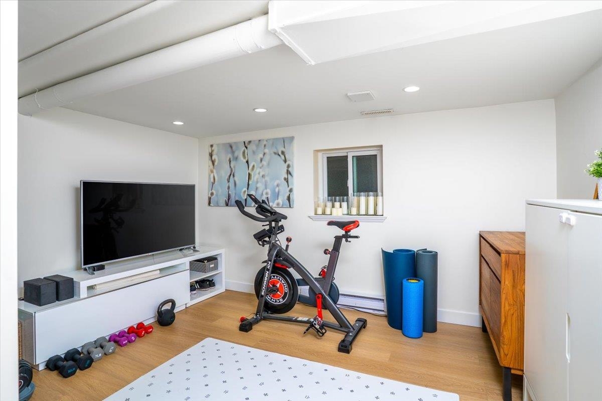 Hot Tub / Spa Photo of 4833 Lanark Street, Vancouver, BC