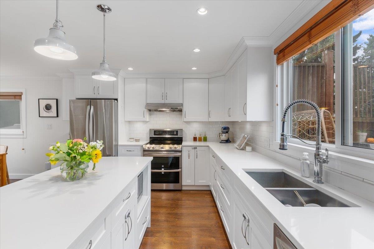 Kitchen Photo of 4833 Lanark Street, Vancouver, BC
