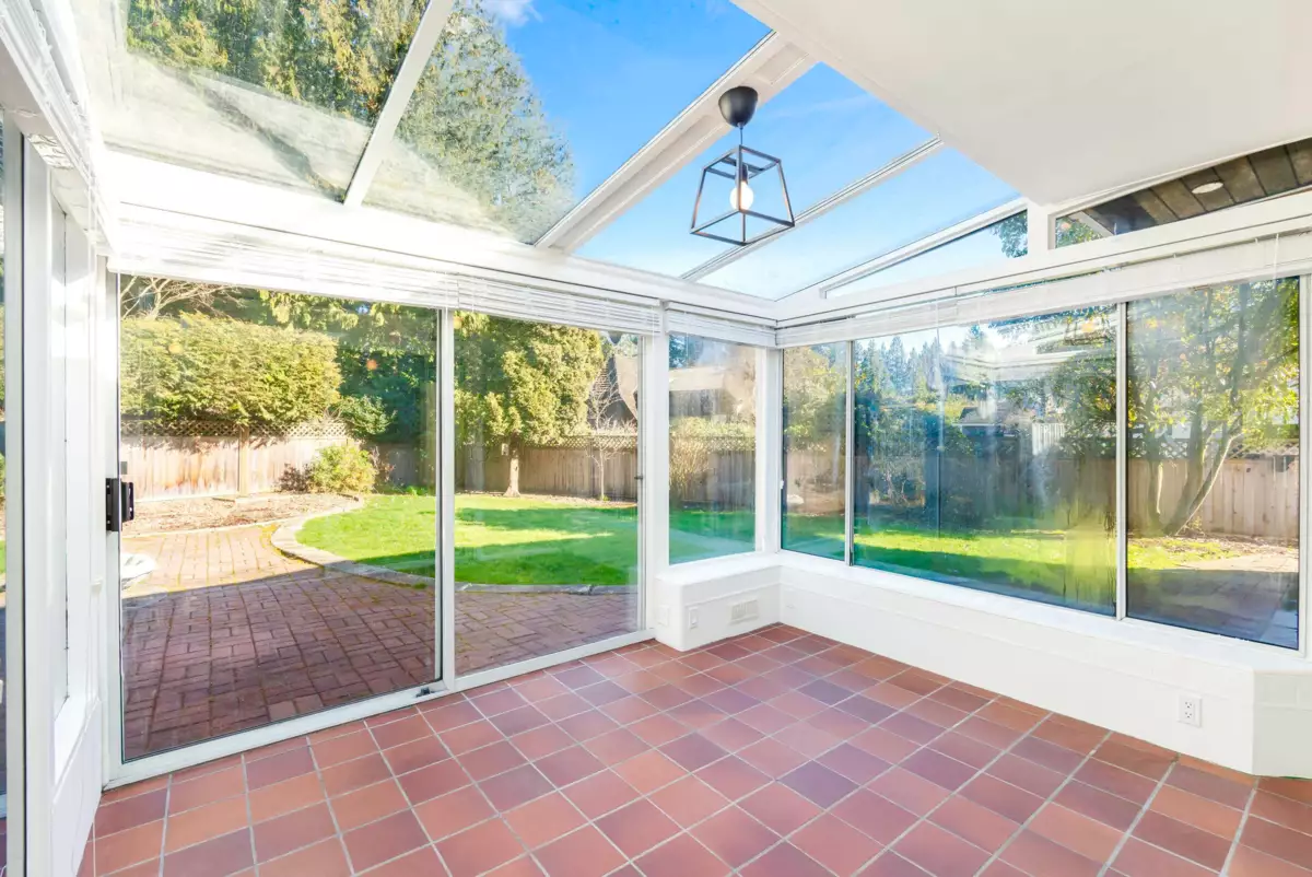 Guest Bathroom Photo of 429 Newlands Road, West Vancouver, BC