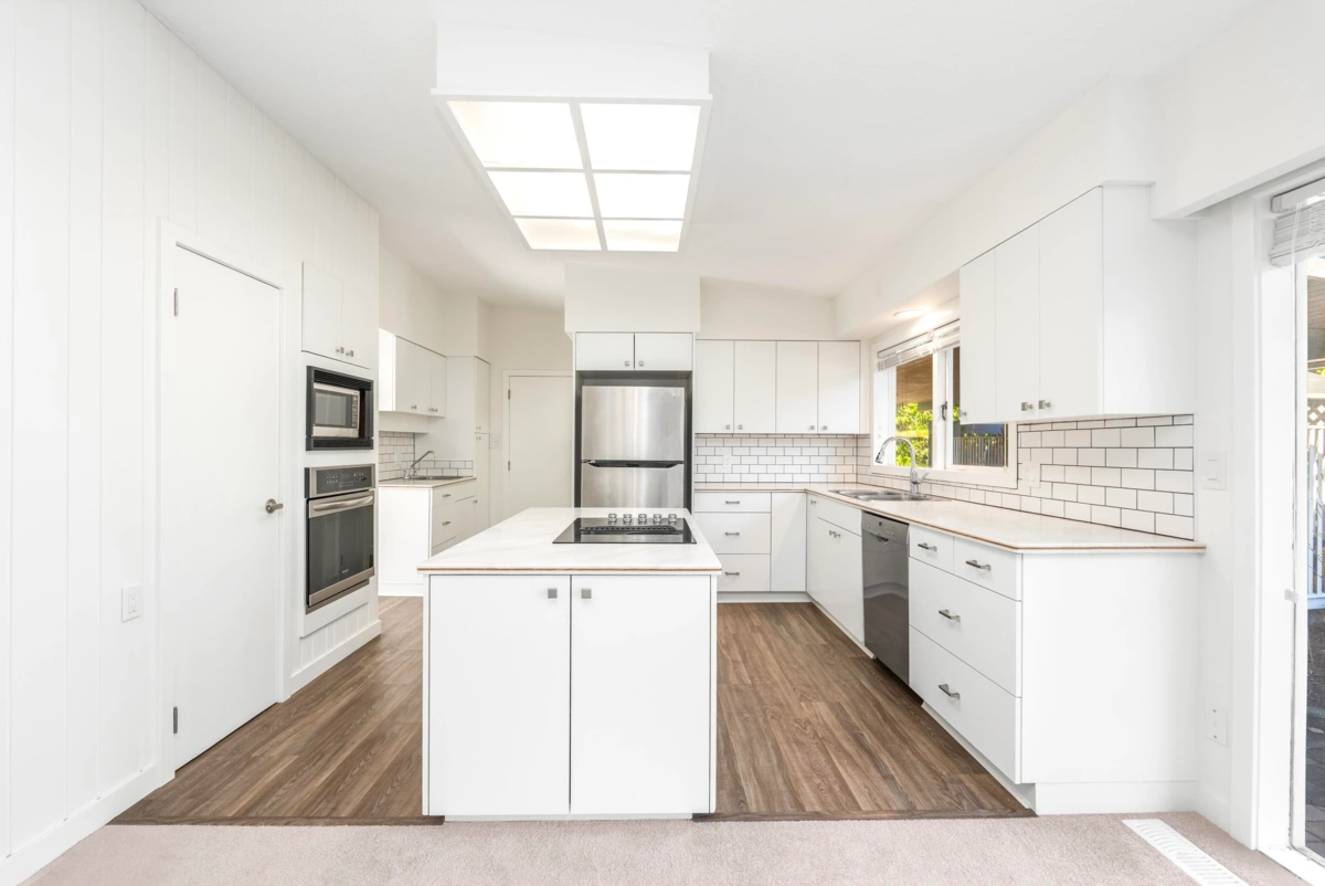 Pantry Photo of 429 Newlands Road, West Vancouver, BC