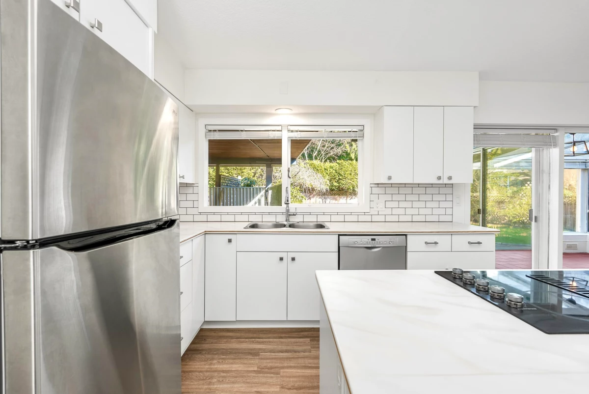 Primary Bedroom Photo of 429 Newlands Road, West Vancouver, BC