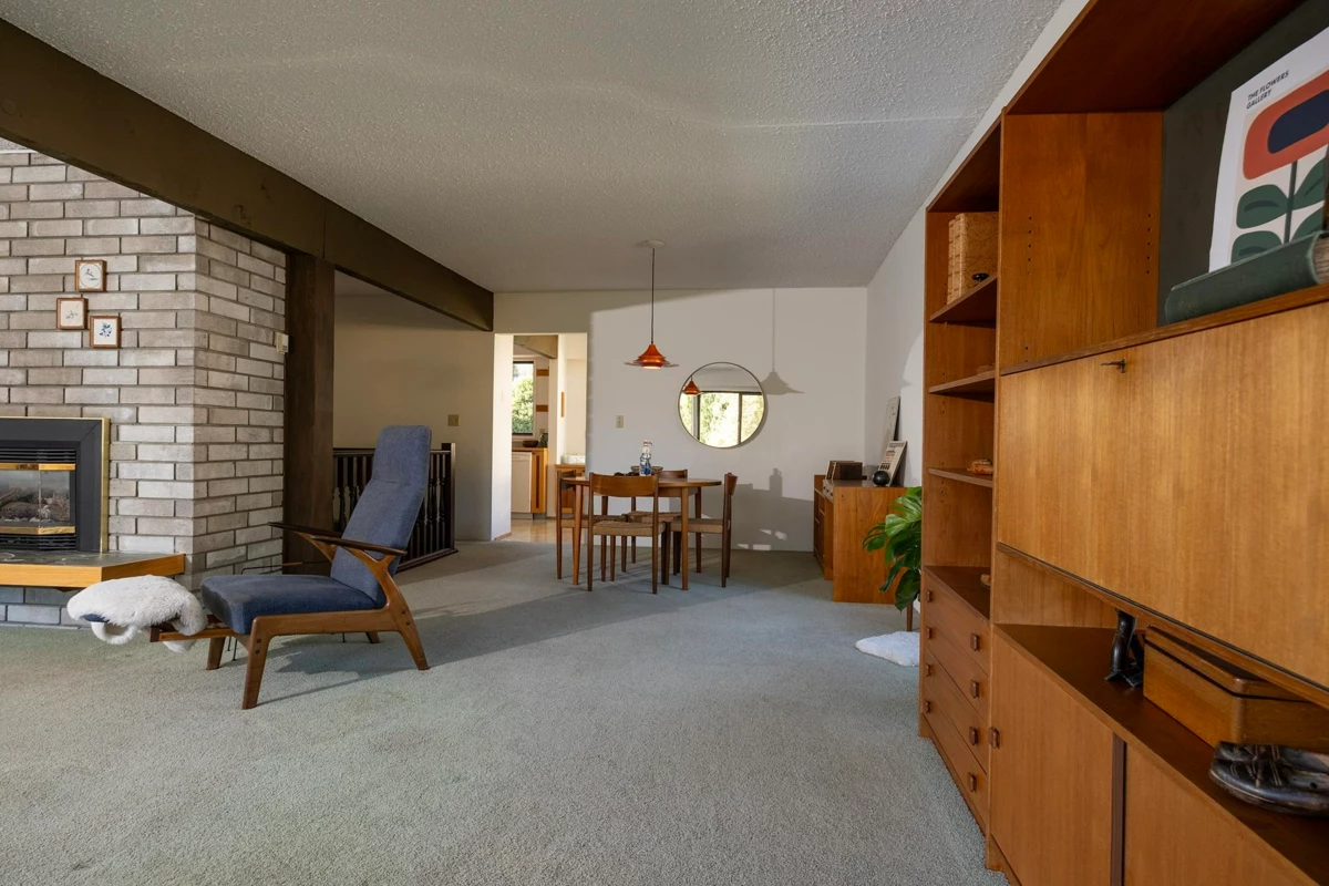 Family Room Photo of 670 Fairmont Road, Gibsons, BC