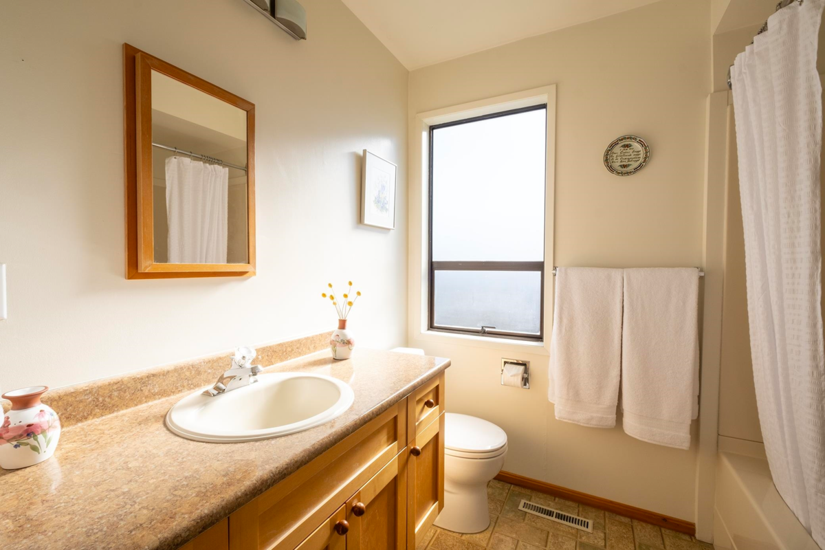 Garage Interior Photo of 670 Fairmont Road, Gibsons, BC