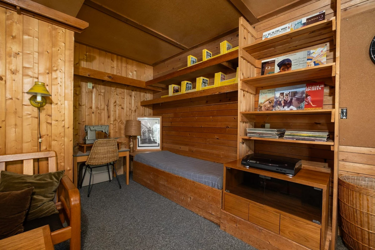 Guest Bathroom Photo of 670 Fairmont Road, Gibsons, BC