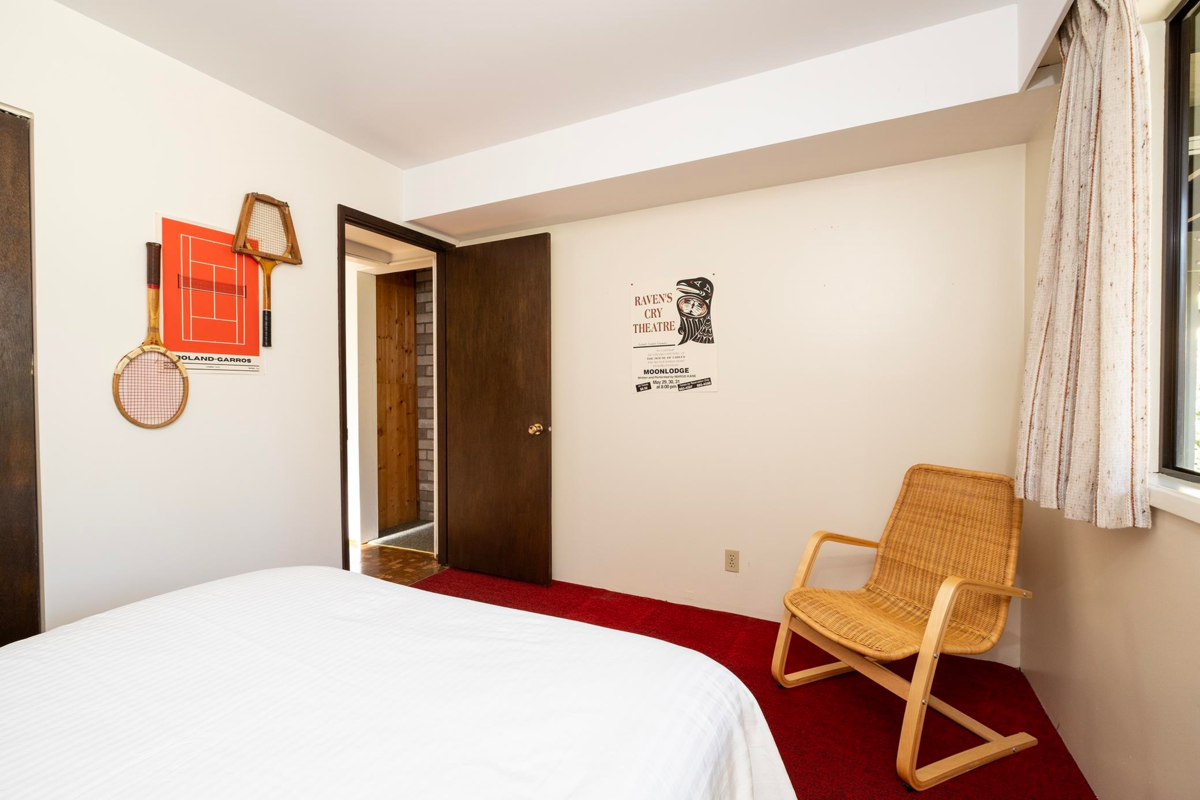 Laundry Room Photo of 670 Fairmont Road, Gibsons, BC