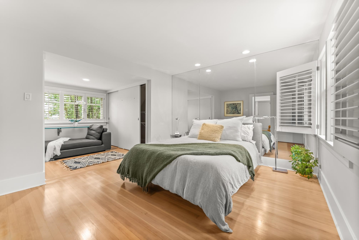 Basement Recreation Room Photo of 3141 W 39th Avenue, Vancouver, BC