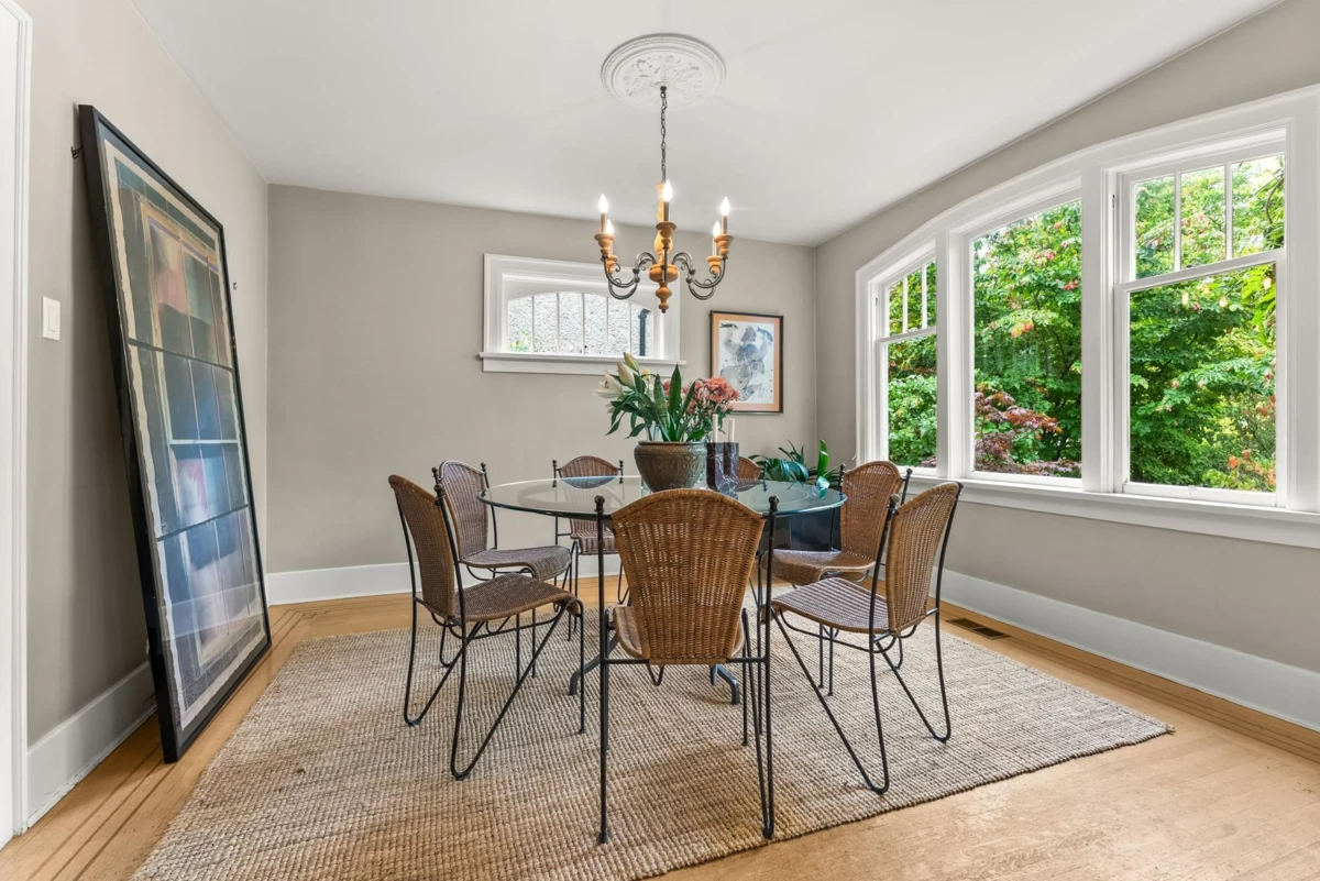 Dining Area Photo of 3141 W 39th Avenue, Vancouver, BC