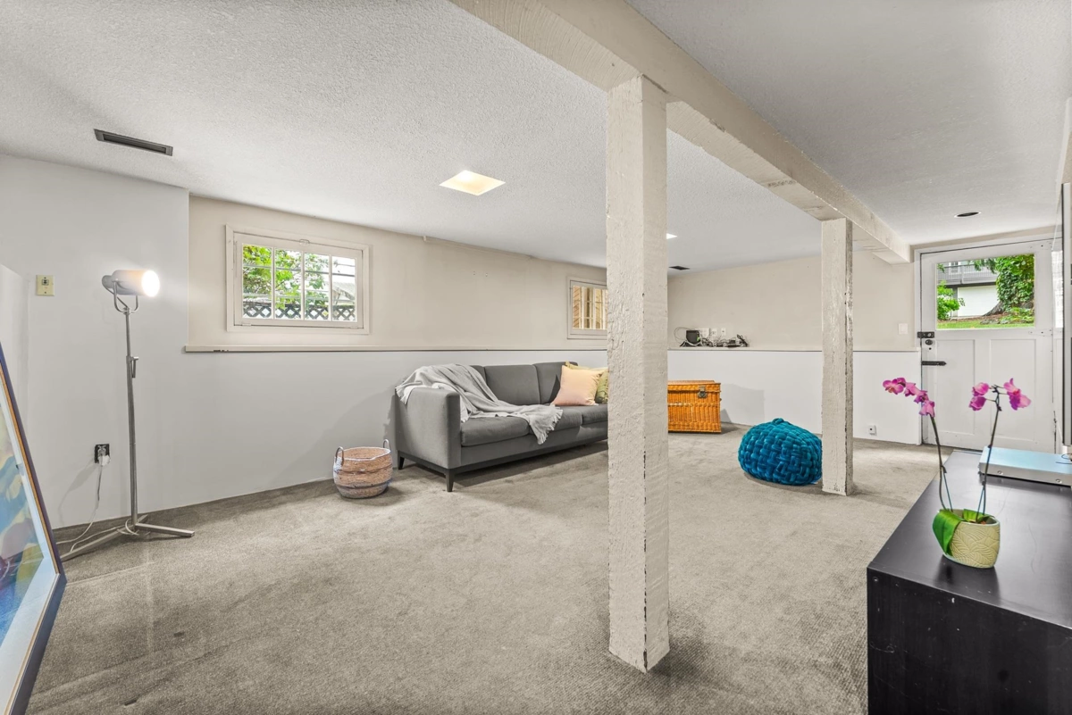 Garden / Landscaping Photo of 3141 W 39th Avenue, Vancouver, BC