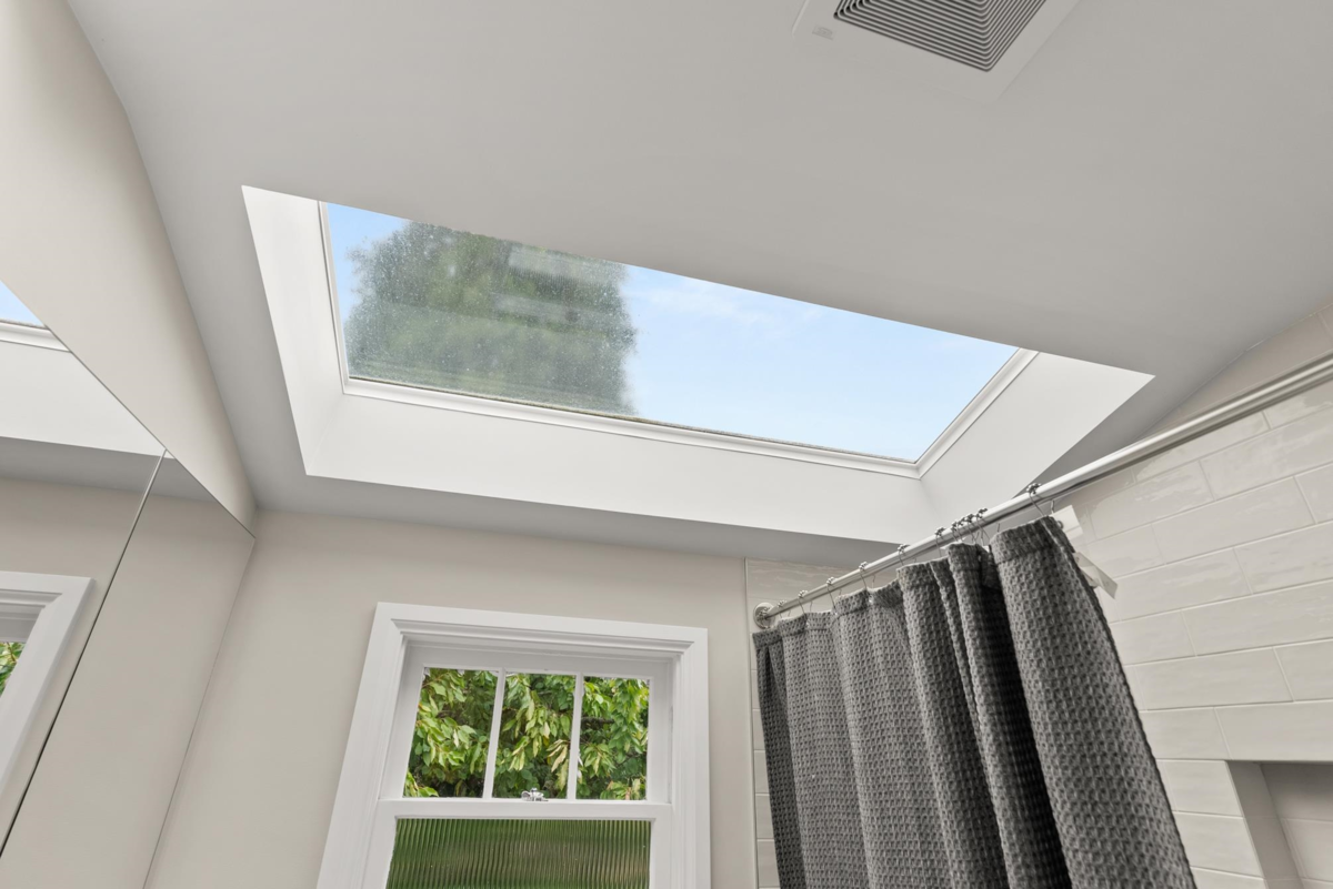 Staircase Photo of 3141 W 39th Avenue, Vancouver, BC