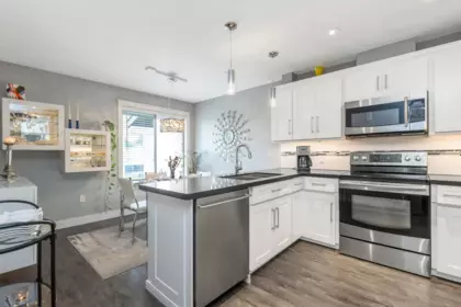 8 33136 Mill Lake Road, Abbotsford, BC, Abbotsford — Townhouse for sale