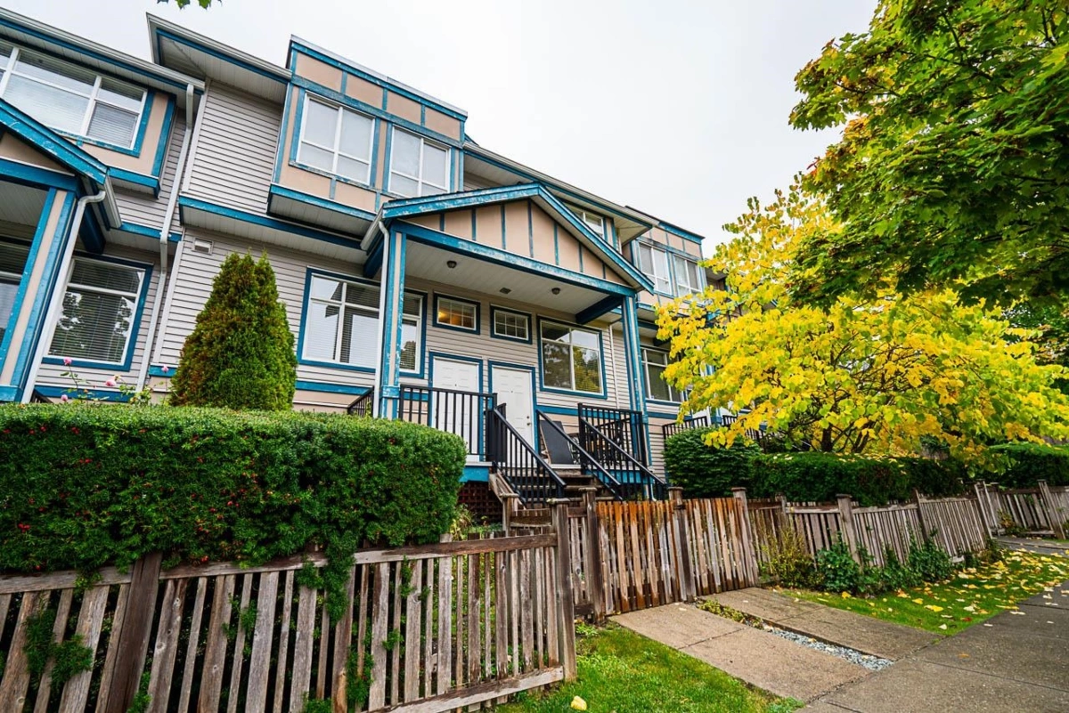 Basement Recreation Room Photo of 4 13899 Laurel Drive, Surrey, BC