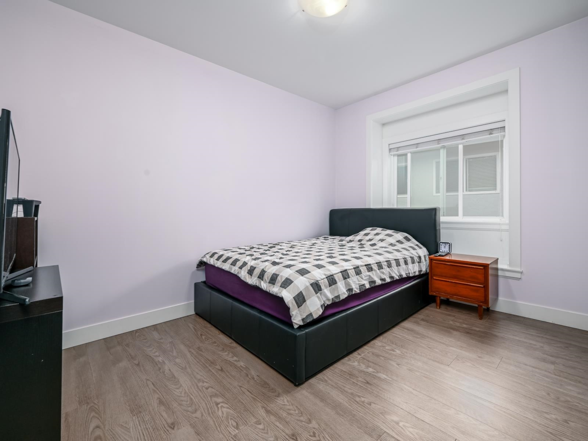 Kitchen Photo of 6050 Hardwick Street, Burnaby, BC