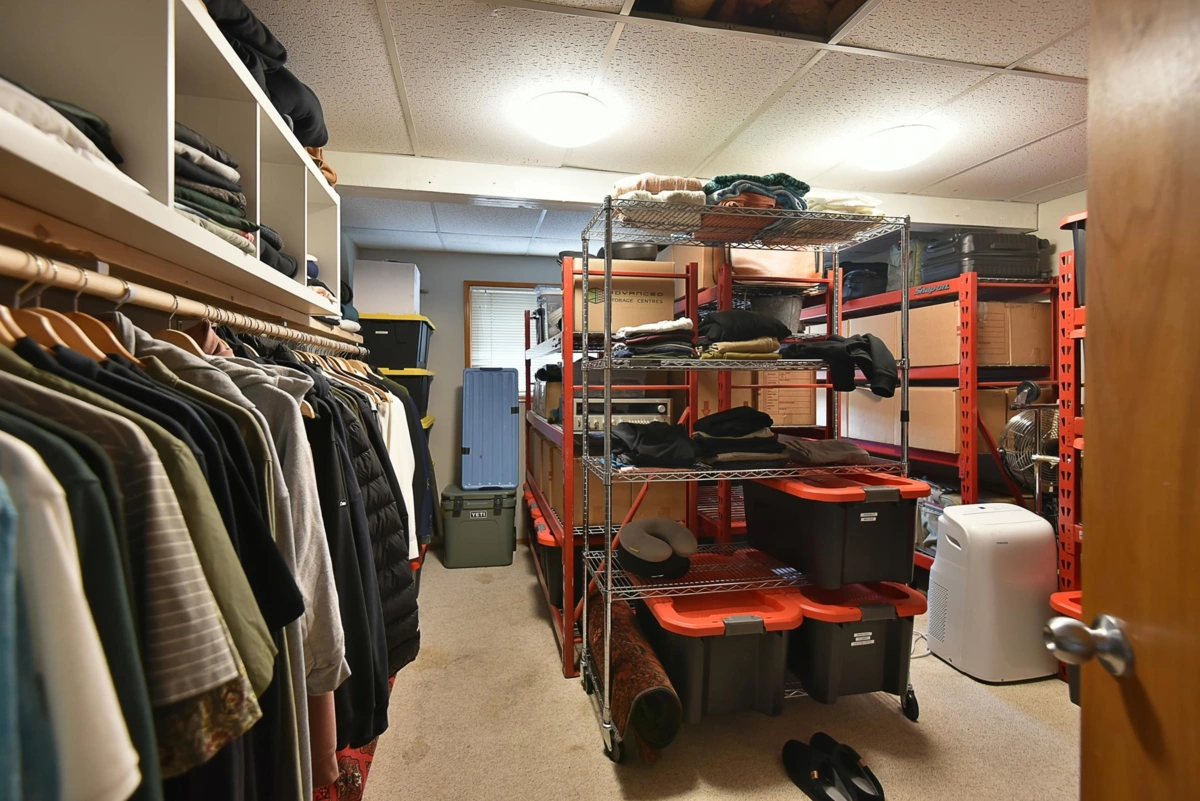 Loft / Bonus Room Photo of 482 Elphinstone Avenue, Gibsons, BC