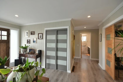 Breakfast Nook Photo of 482 Elphinstone Avenue, Gibsons, BC