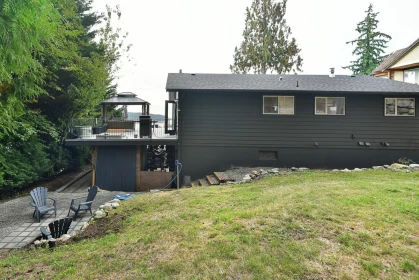 Laundry Room Photo of 482 Elphinstone Avenue, Gibsons, BC