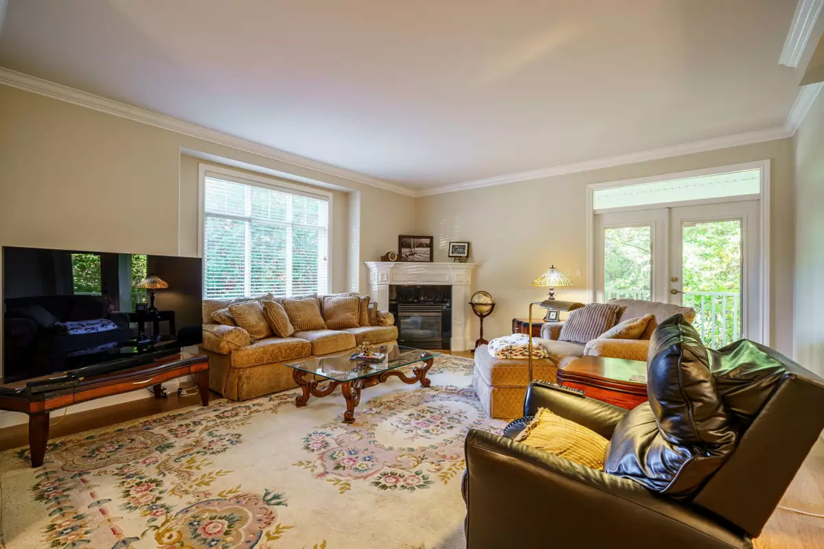 Family Room Photo of 9346 216 Street, Langley, BC