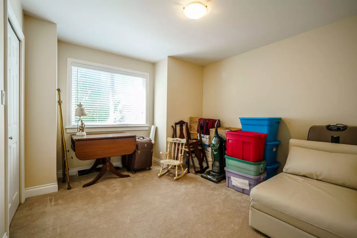 Laundry Room Photo of 9346 216 Street, Langley, BC