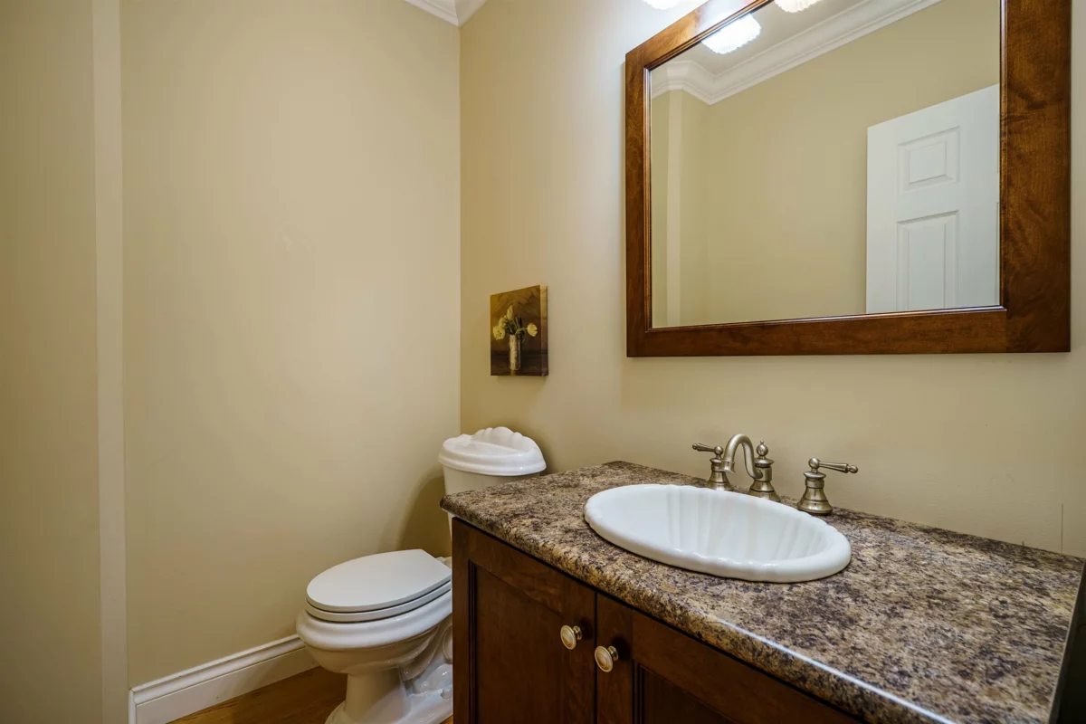 Walk-In Closet Photo of 9346 216 Street, Langley, BC