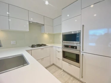 Kitchen Island Photo of 802 238 W Broadway, Vancouver, BC