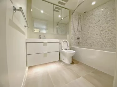 Kitchen Photo of 802 238 W Broadway, Vancouver, BC