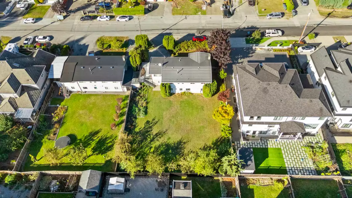 Living Room Photo of 12178 97 Avenue, Surrey, BC