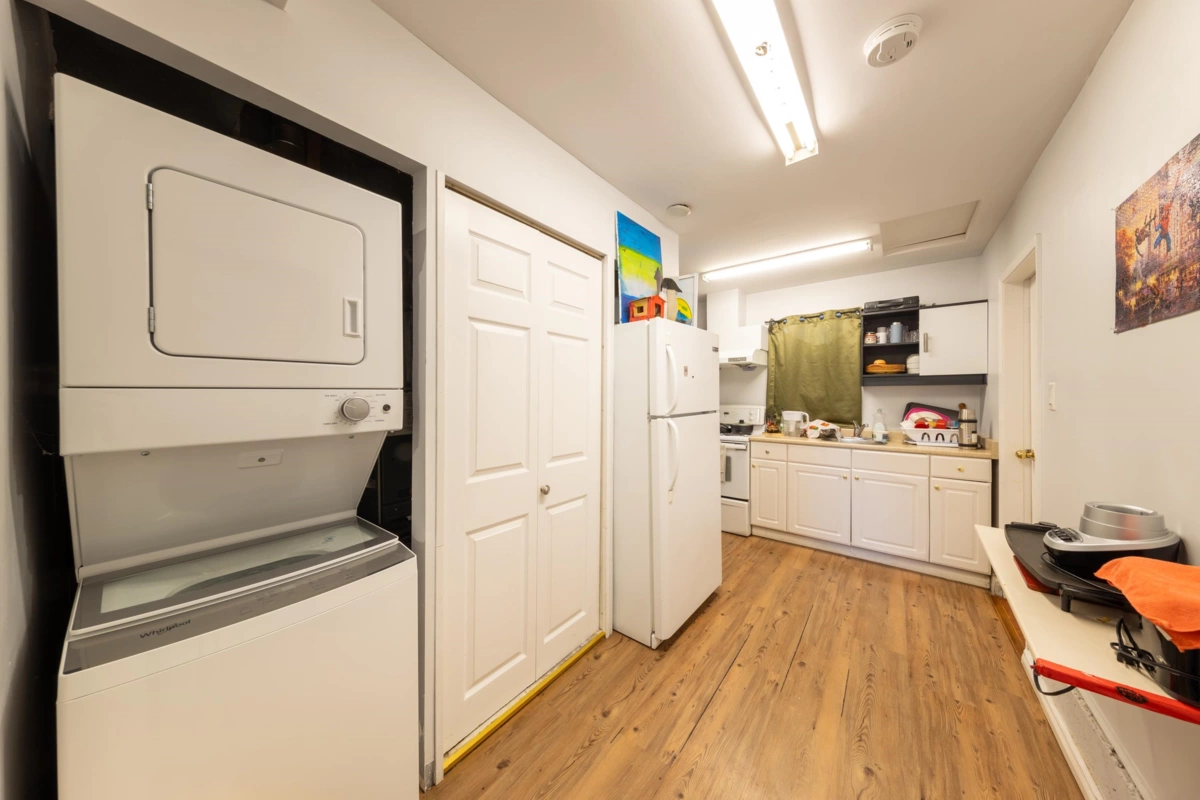 Laundry Room Photo of 6580 Williams Road, Richmond, BC