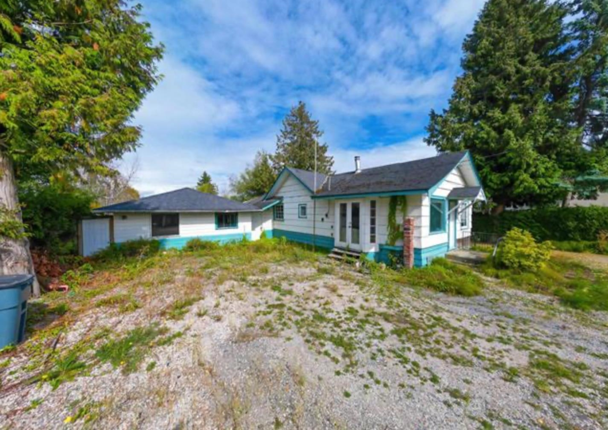 Kitchen Photo of 13331 Blundell Road, Richmond, BC