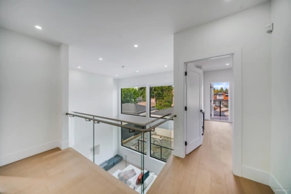 Entry Foyer Photo of 819 Cornell Avenue, Coquitlam, BC