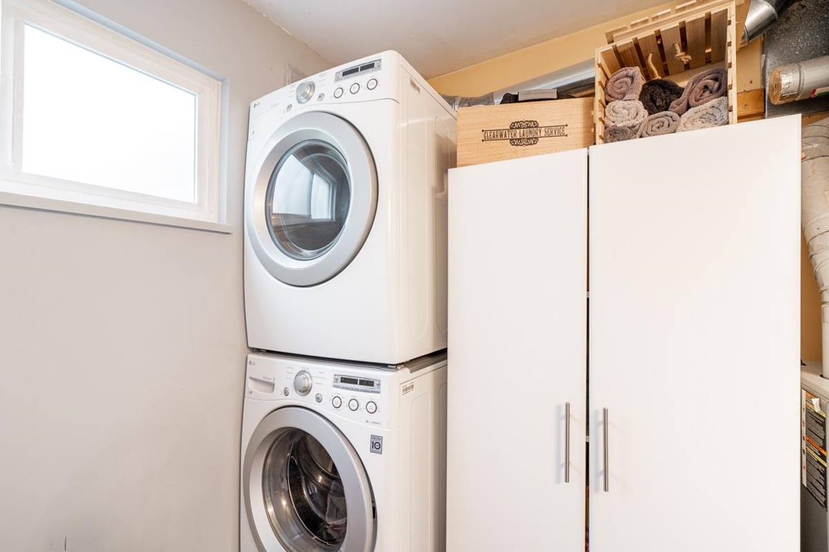 Guest Bathroom Photo of 8370 Sheaves Road, Delta, BC