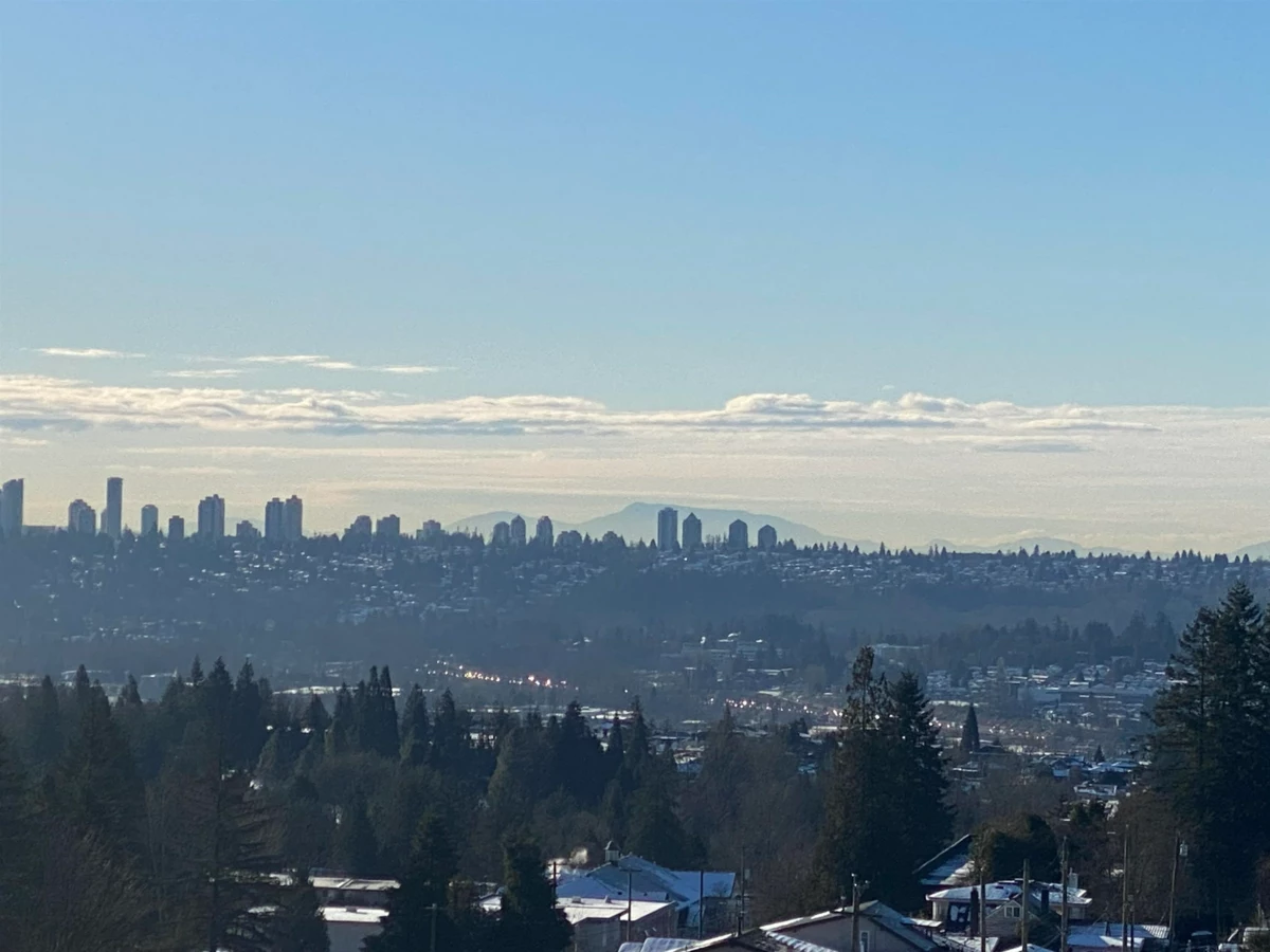 Aerial View of 190 N Ellesmere Avenue, Burnaby, BC