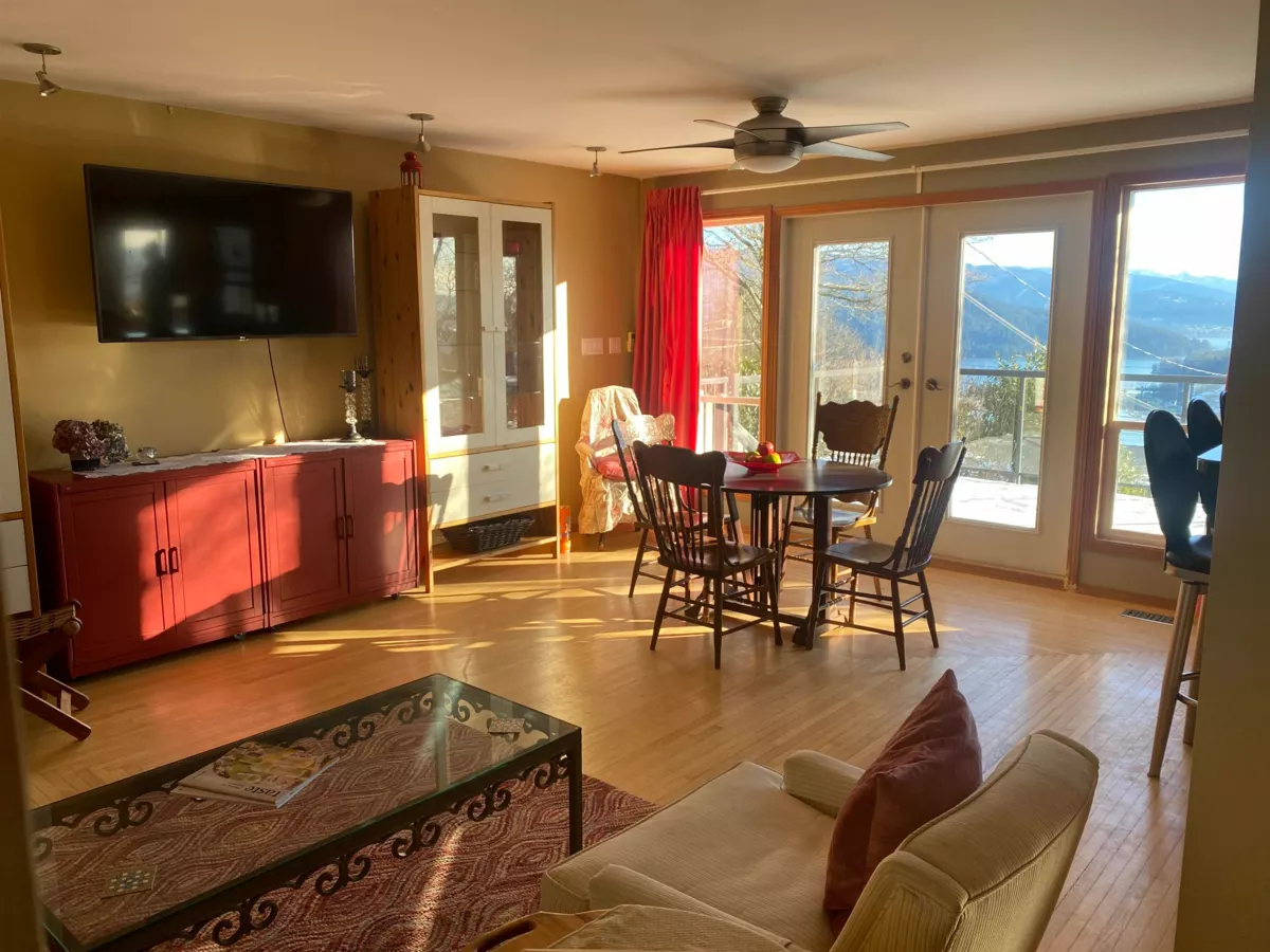 Bedroom 2 Photo of 190 N Ellesmere Avenue, Burnaby, BC