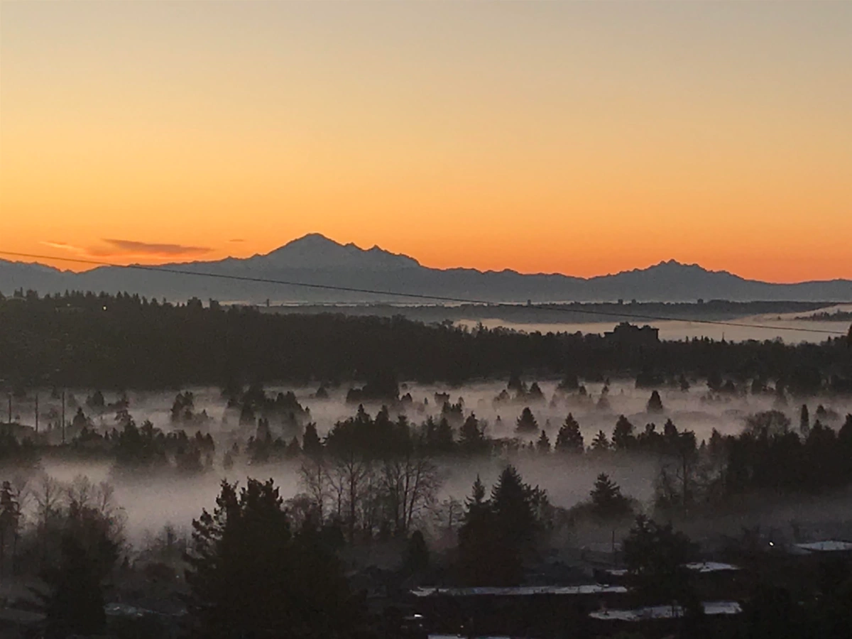 Dining Area Photo of 190 N Ellesmere Avenue, Burnaby, BC