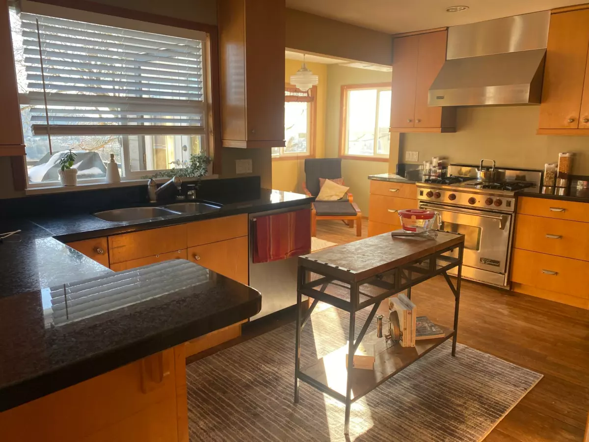 Loft / Bonus Room Photo of 190 N Ellesmere Avenue, Burnaby, BC