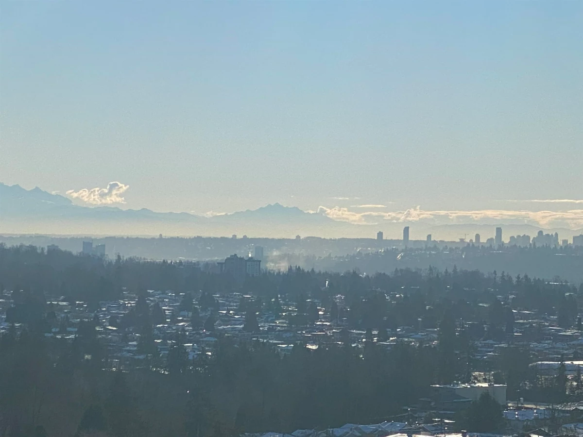 Outdoor Kitchen Photo of 190 N Ellesmere Avenue, Burnaby, BC