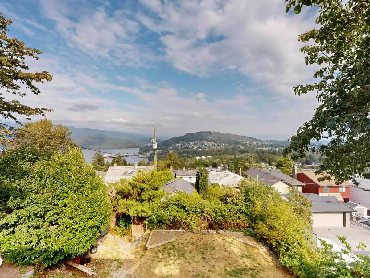 Street View Photo of 190 N Ellesmere Avenue, Burnaby, BC