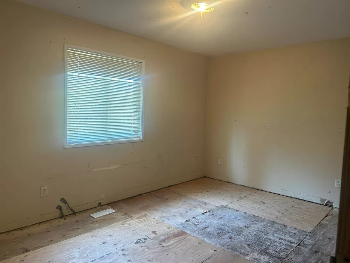 Breakfast Nook Photo of 21343 Thacker Mtn Road, Hope, BC