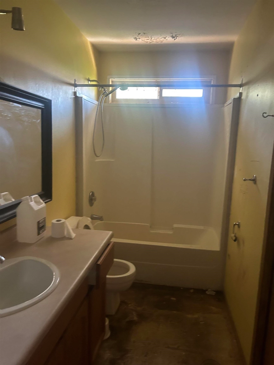 Kitchen Photo of 21343 Thacker Mtn Road, Hope, BC