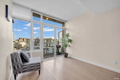 Breakfast Nook Photo of 1002 88 W 1st Avenue, Vancouver, BC