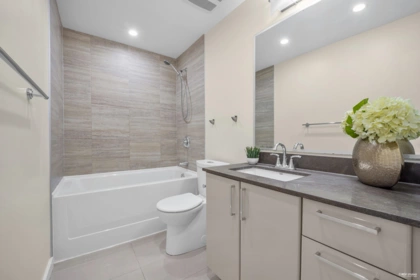 Laundry Room Photo of 1002 88 W 1st Avenue, Vancouver, BC